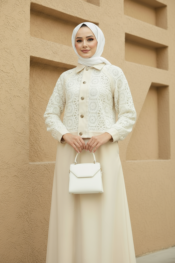 Dantel Detaylı Gabardin Kumaş Takım Bej