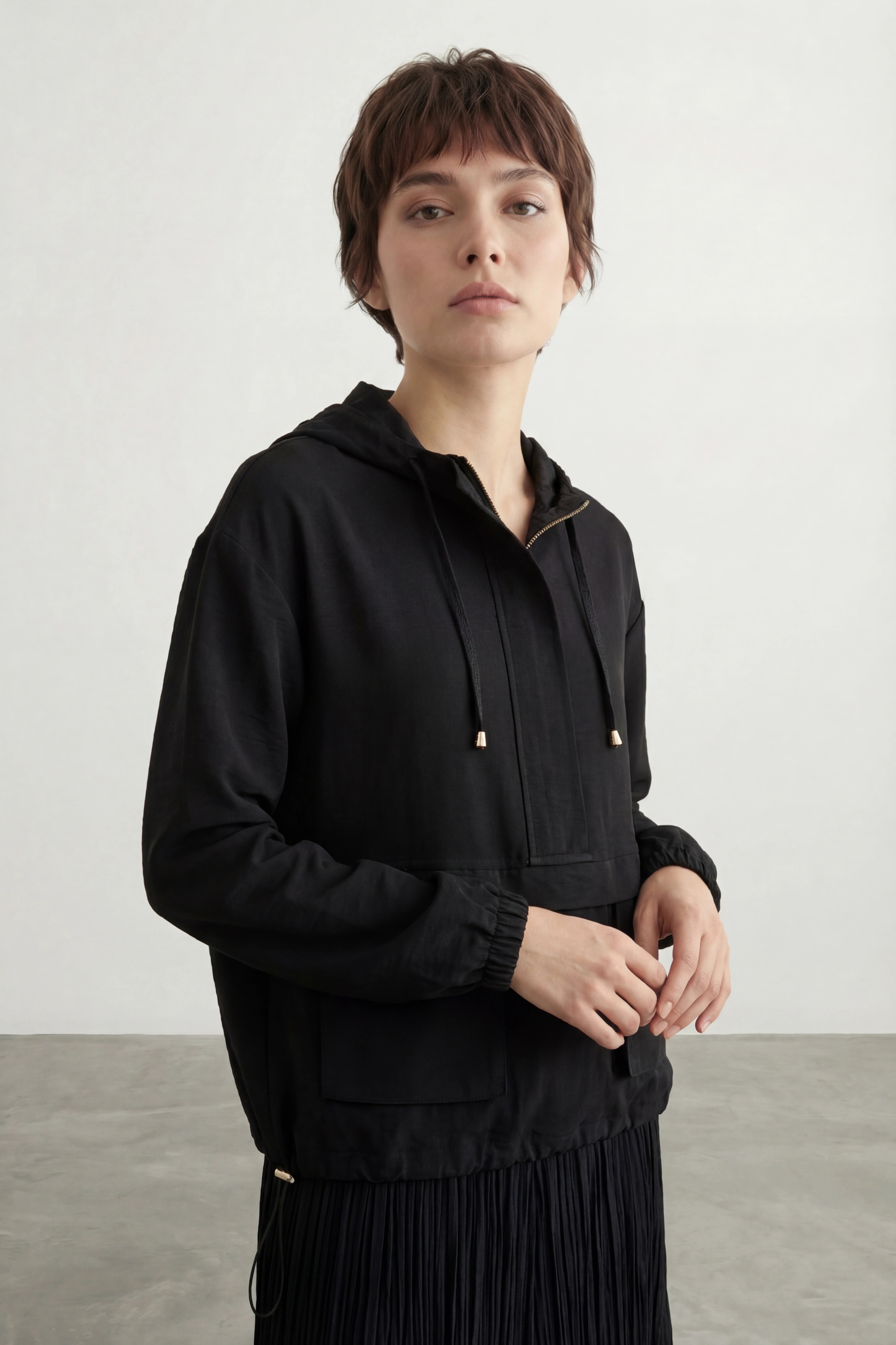 Torba Cepli Kapüşonlu Etekli Takım Siyah