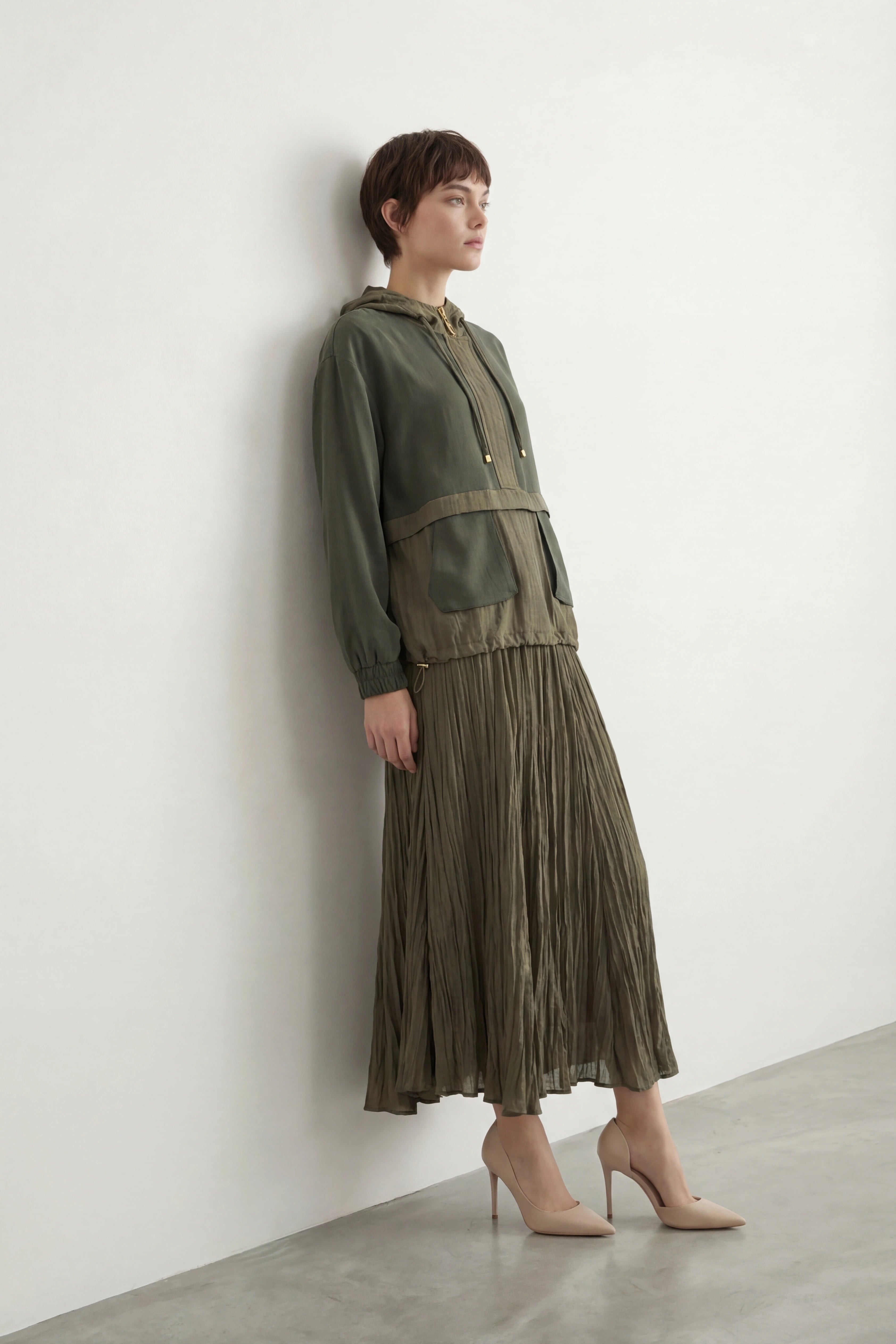 Torba Cepli Kapüşonlu Etekli Takım Haki