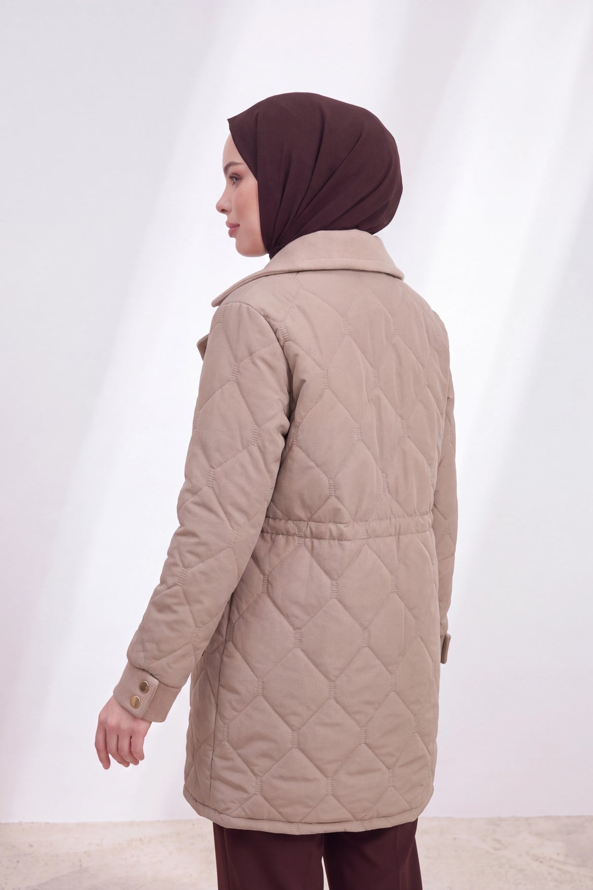 Kaşe Detaylı Kapitone Mont Vizon