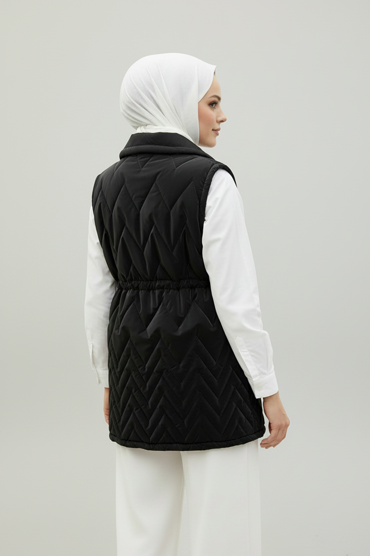 Premium Kaşe Detaylı Yelek Siyah