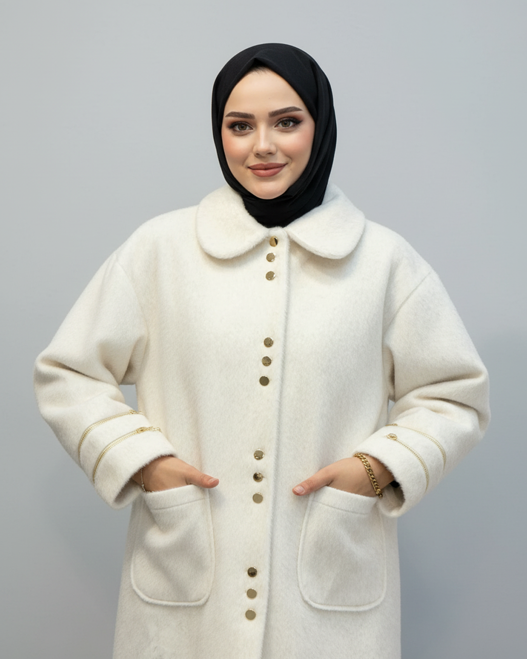 Gold Düğme Detaylı Angora Kaban Ekru