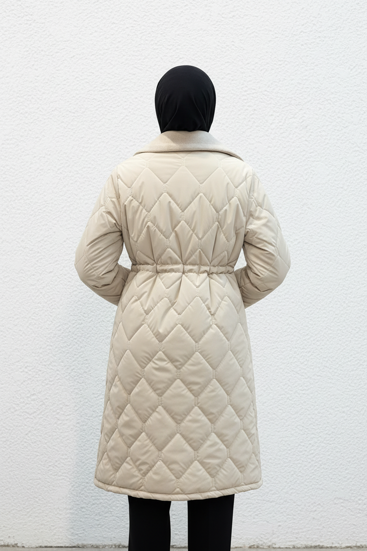 Kaşe Detaylı Kapitone Kaban Bej