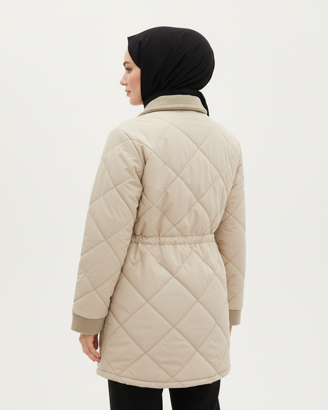 Kaşe Detaylı Kapitone Mont Bej