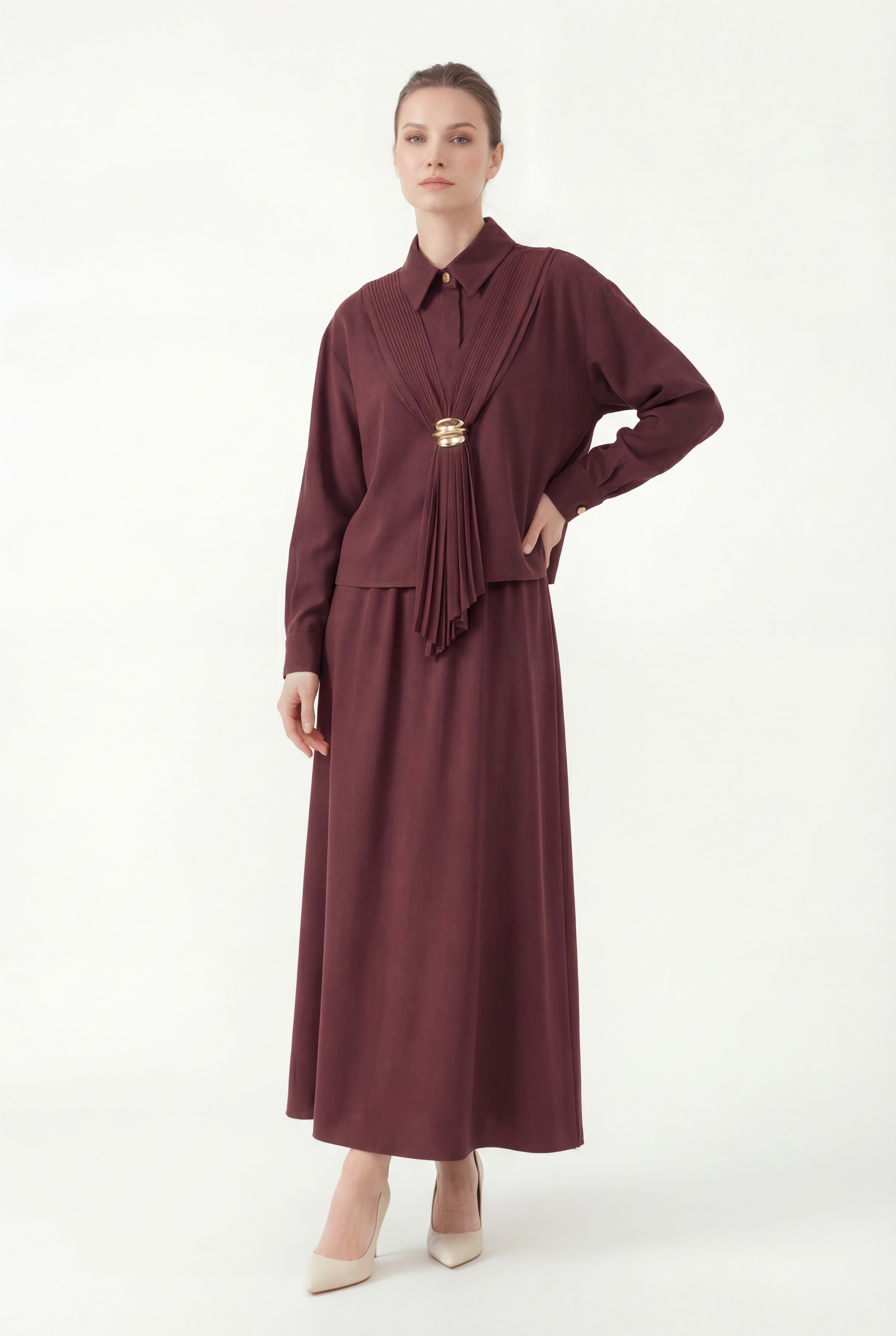 Broş Detaylı Fularlı Etek Takım Bordo