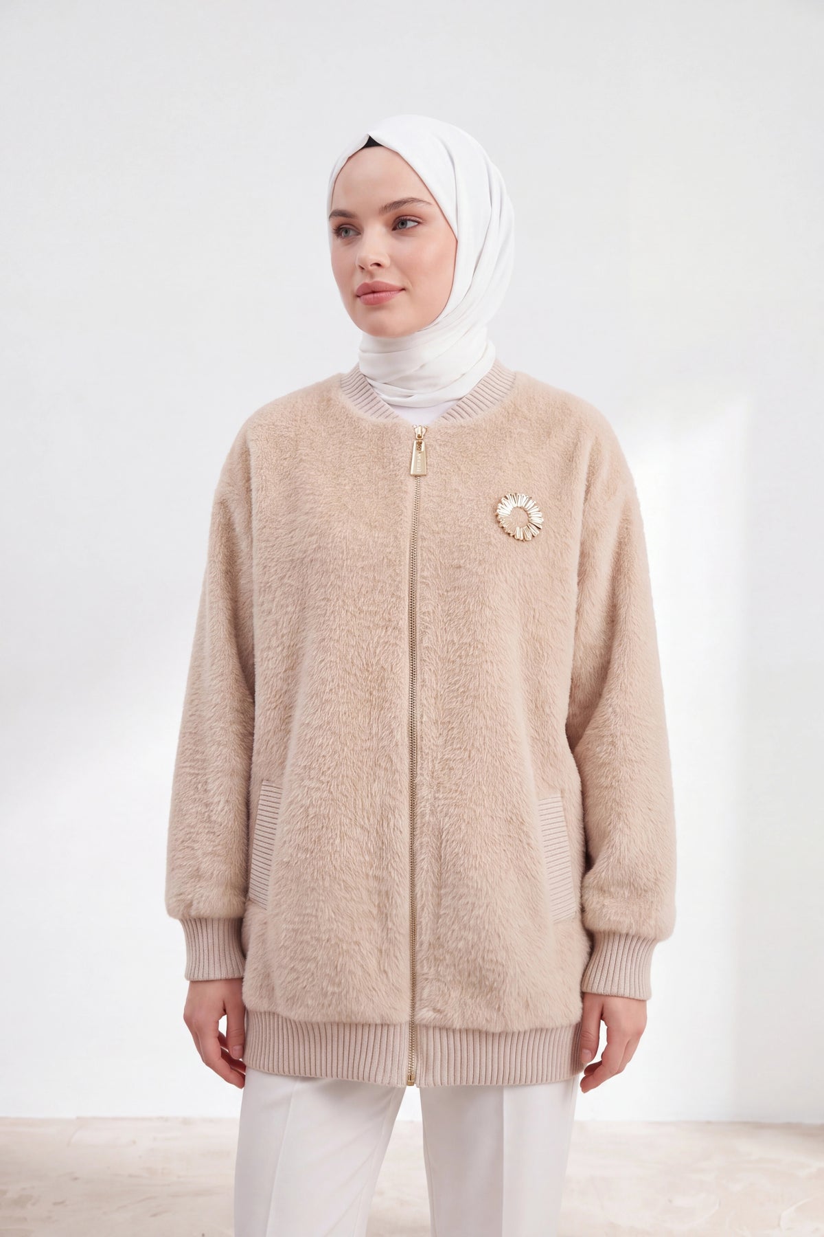 Broş Detaylı Bomber Angora Ceket Vizon