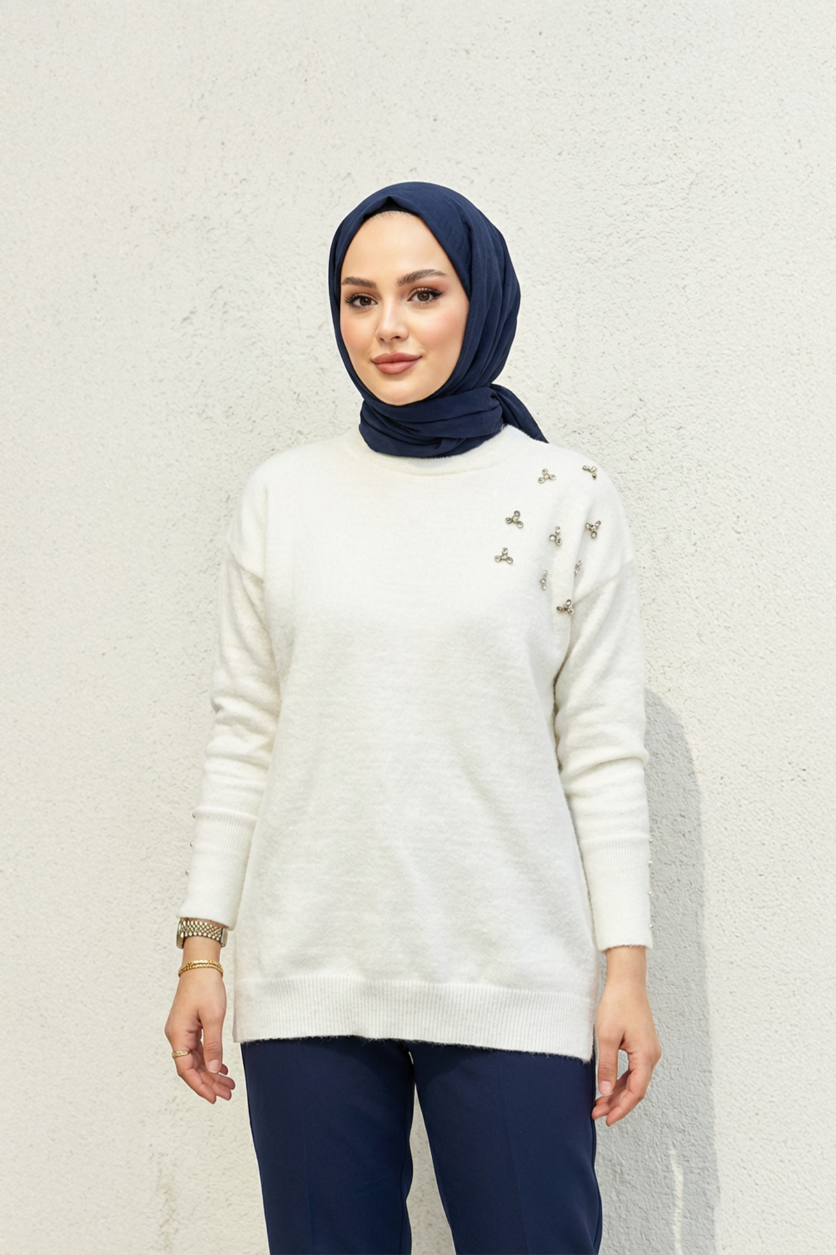 Taş İşlemeli Kazak Ekru