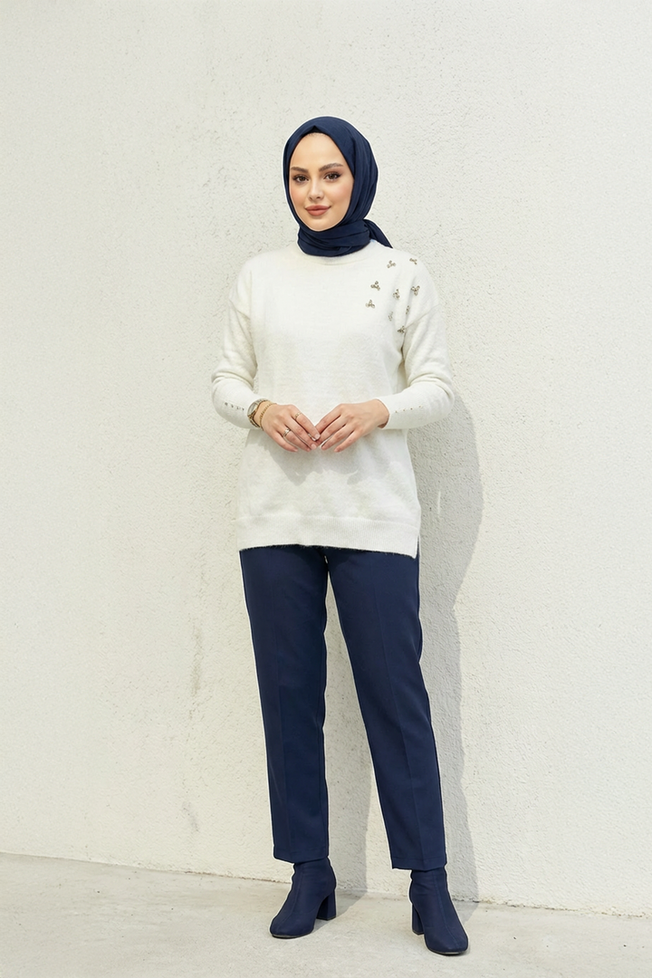 Taş İşlemeli Kazak Ekru