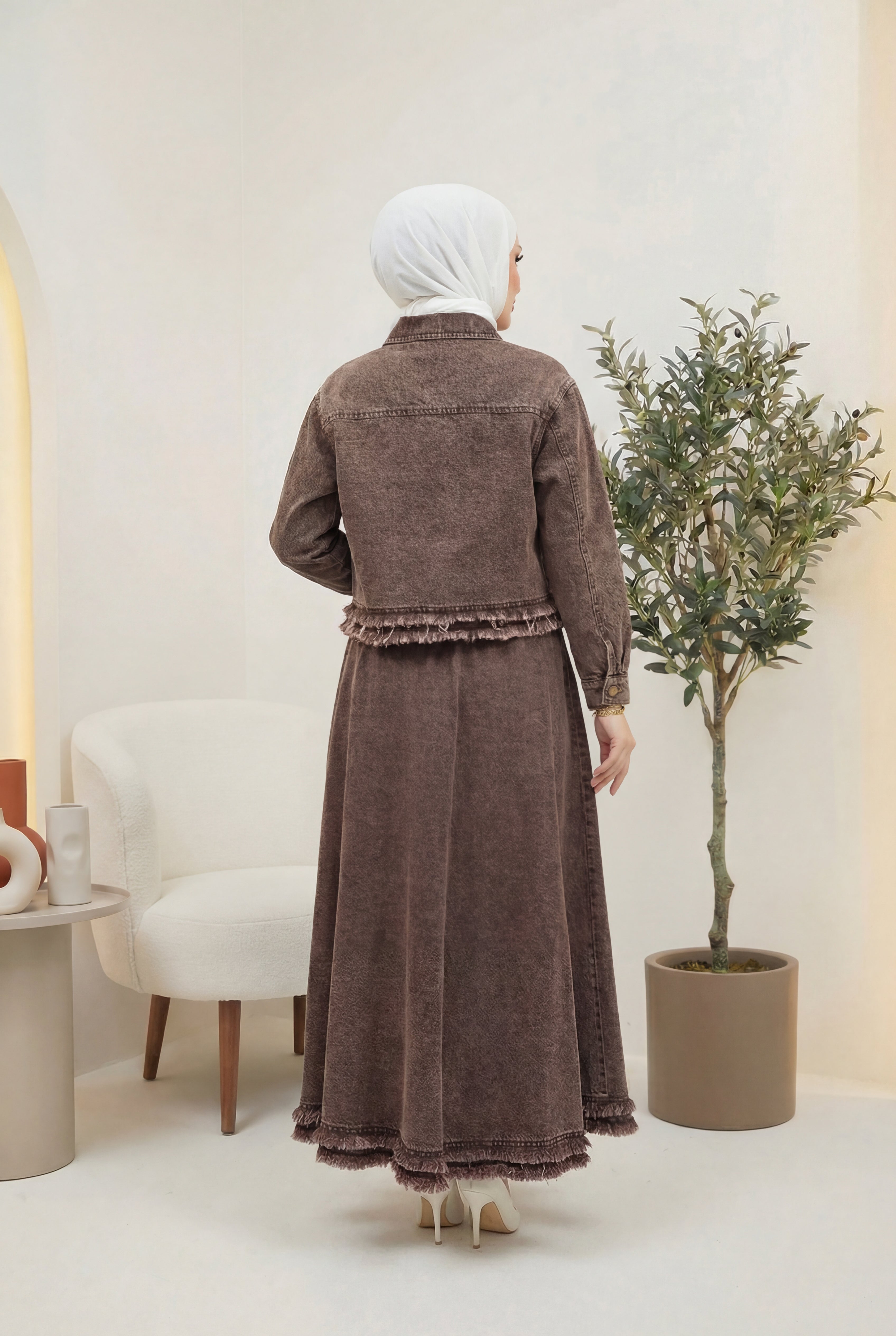 Çiçek Nakışlı Kot Ceket & Etek Takım Kahverengi