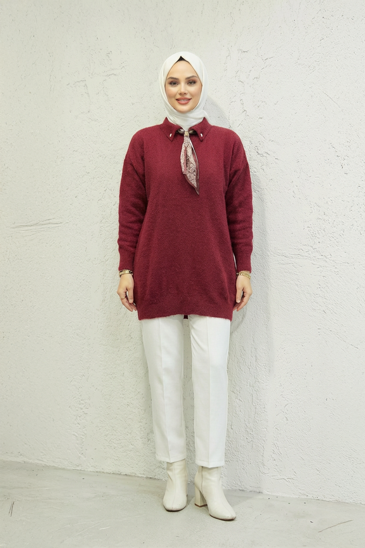 Yakası Fularlı Kazak Kırmızı