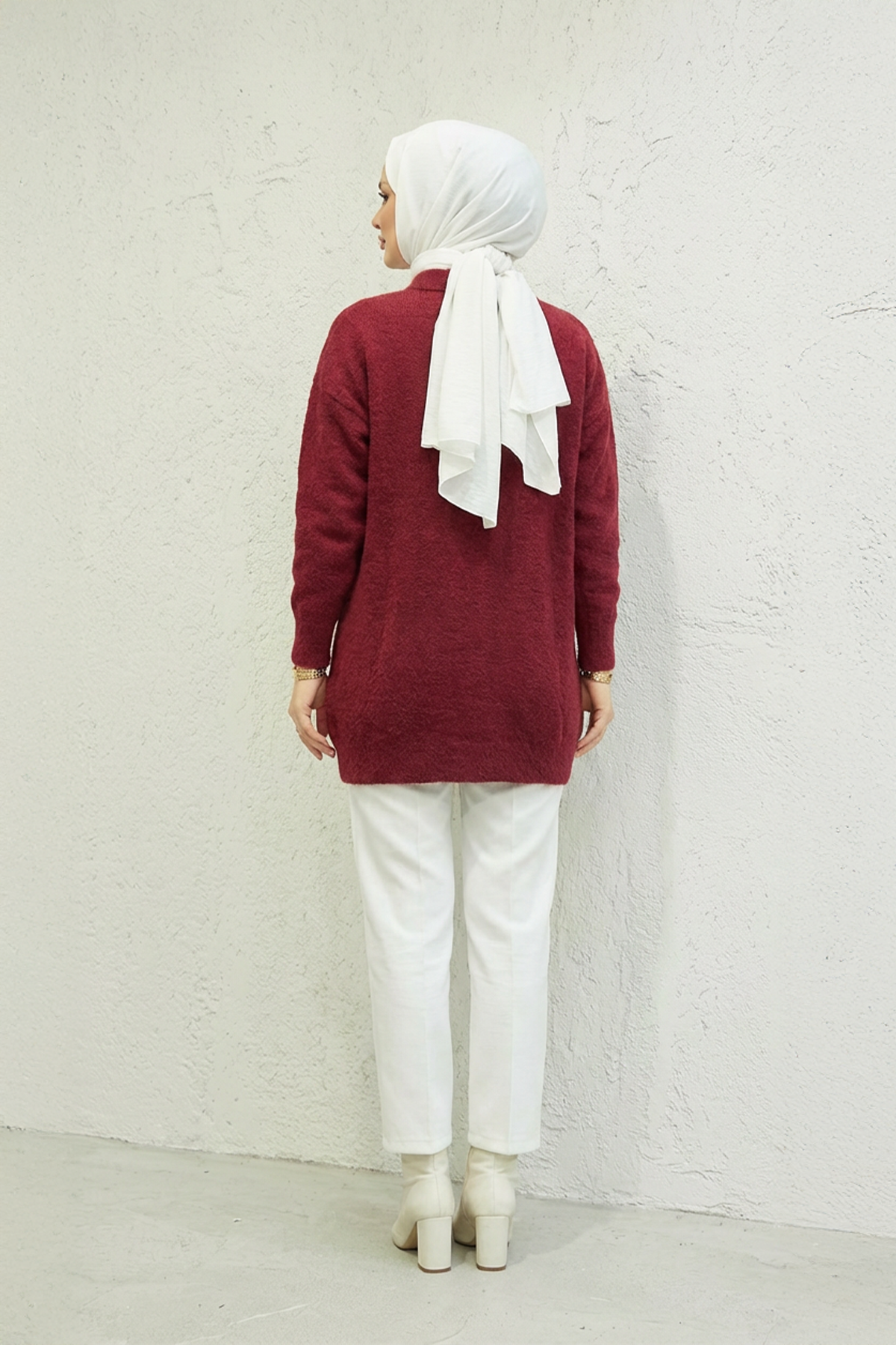 Yakası Fularlı Kazak Kırmızı