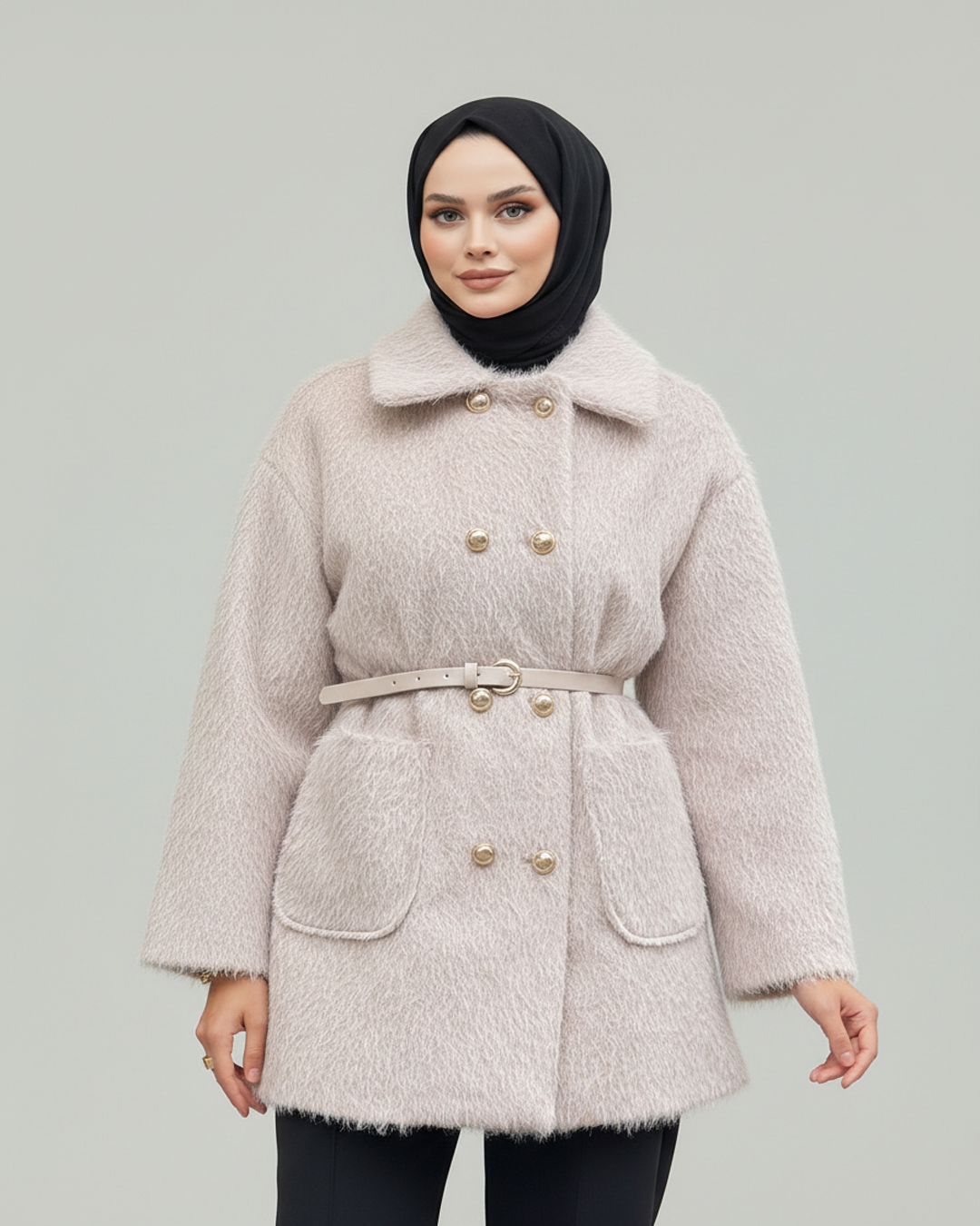 Tay Tüyü Gold Düğmeli Mont Bej