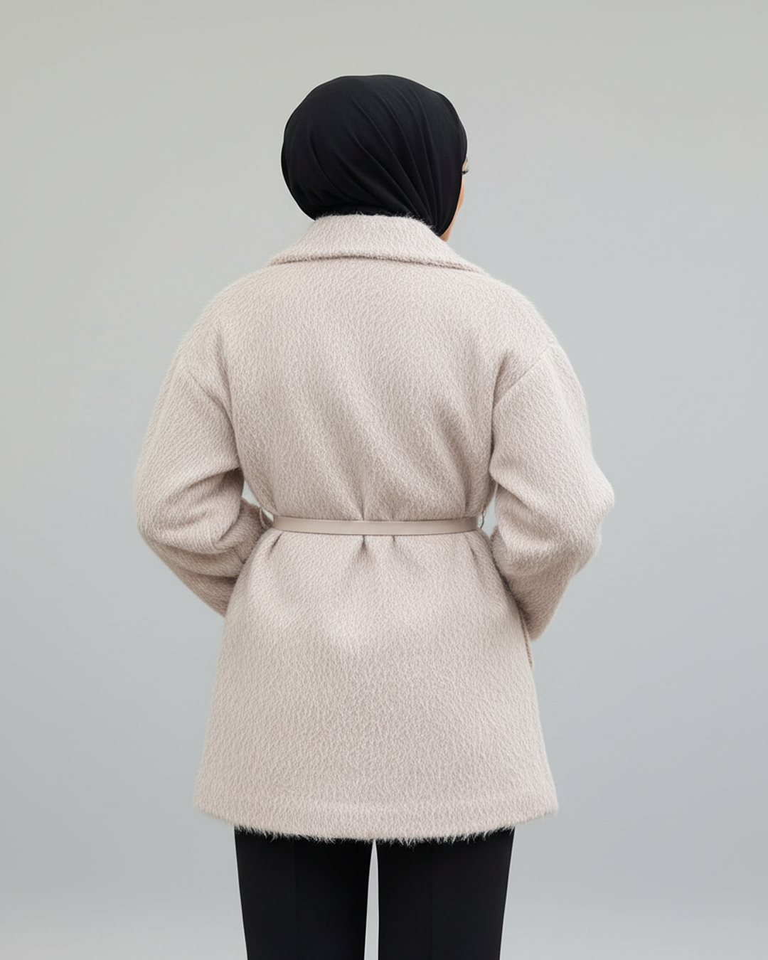 Tay Tüyü Gold Düğmeli Mont Bej