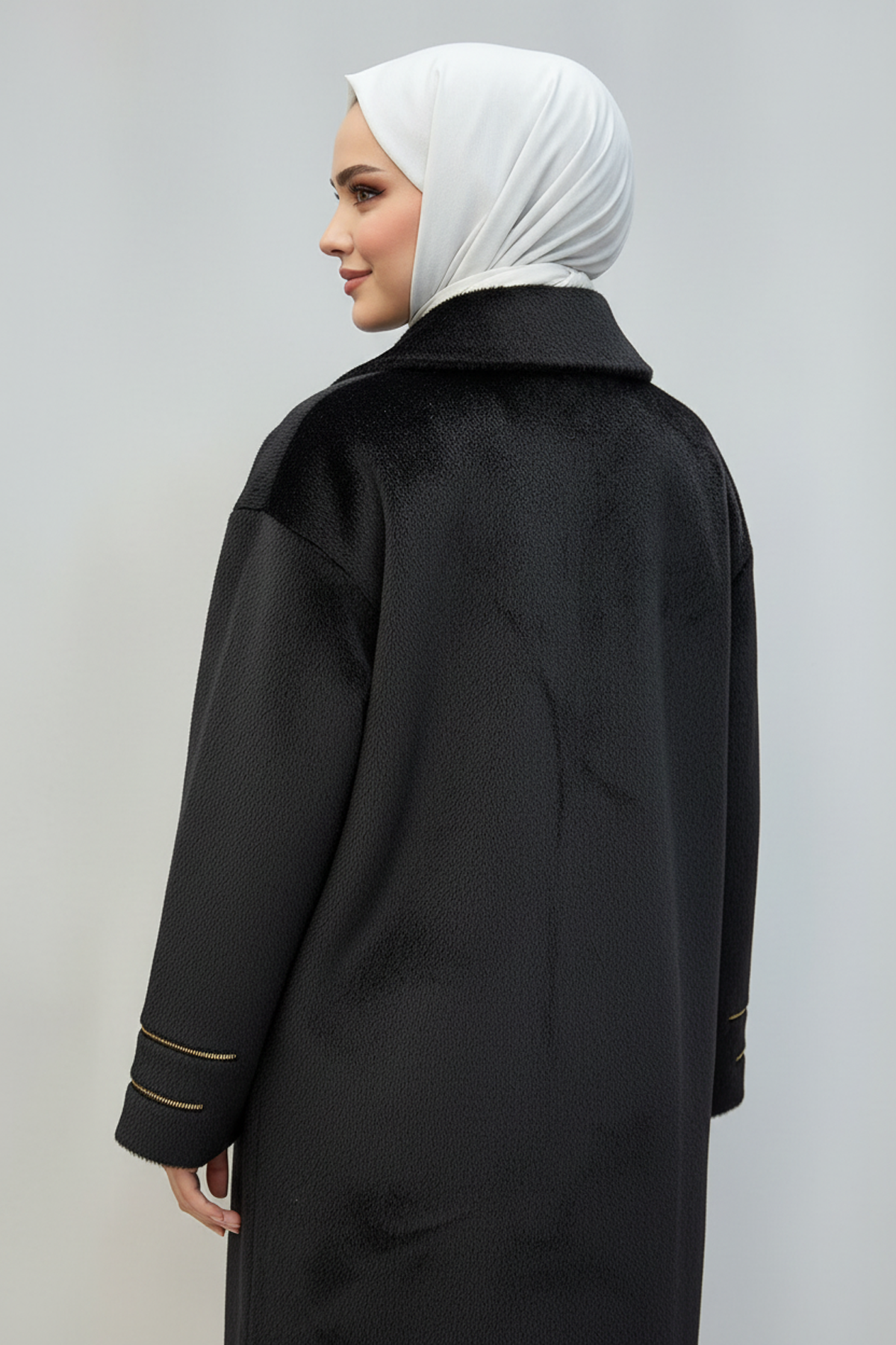 Gold Düğme Detaylı Angora Kaban Siyah