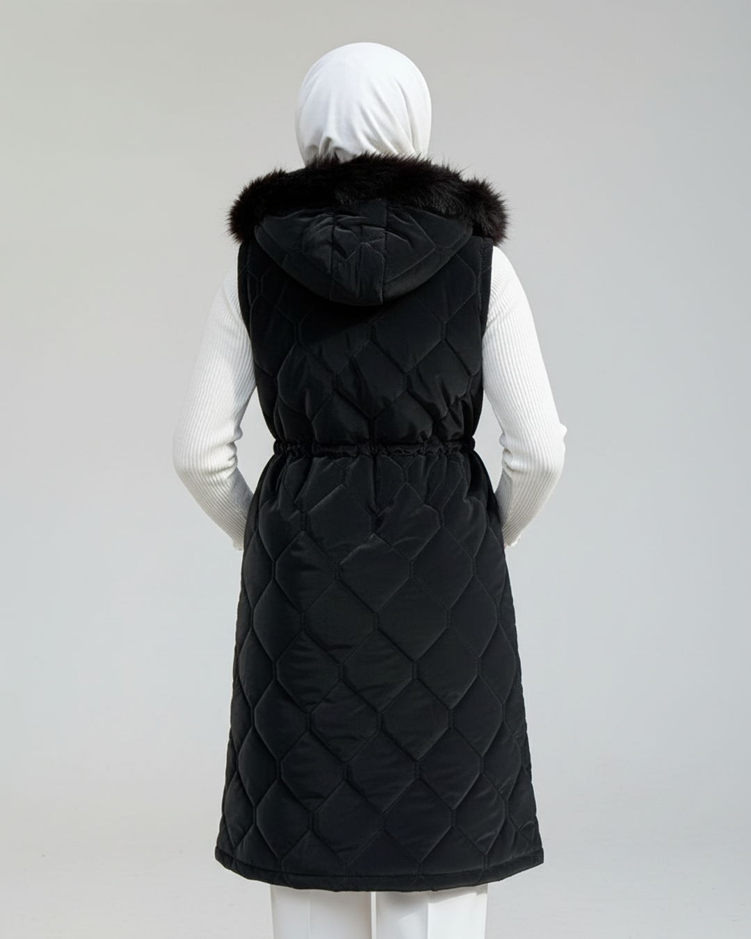 Kürk Detaylı Ara Boy Kapitone Yelek Siyah