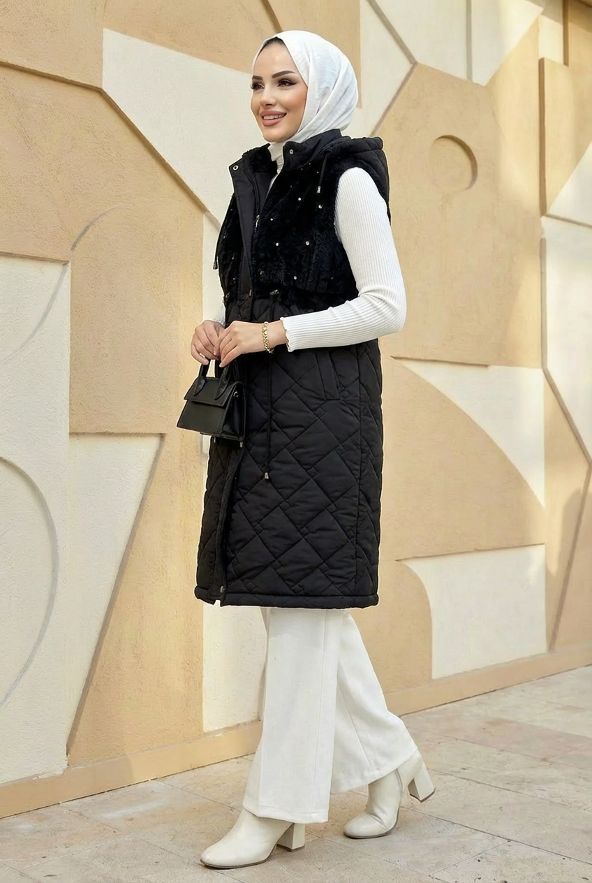 Taş İşlemeli Kürk Detaylı Kapitone Yelek Siyah