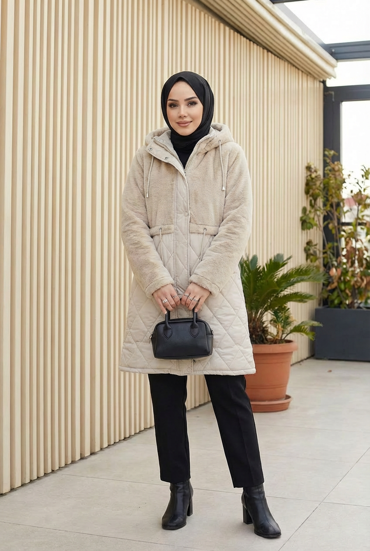 Kapüşonlu Kürklü Kapitone Mont Bej