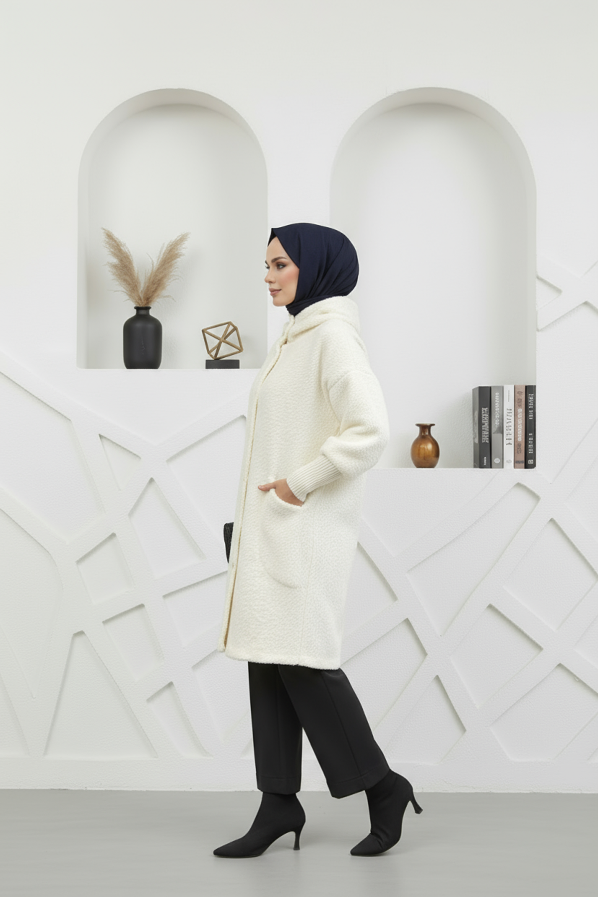 Kapşonlu Angora Kumaş Kaban Ekru