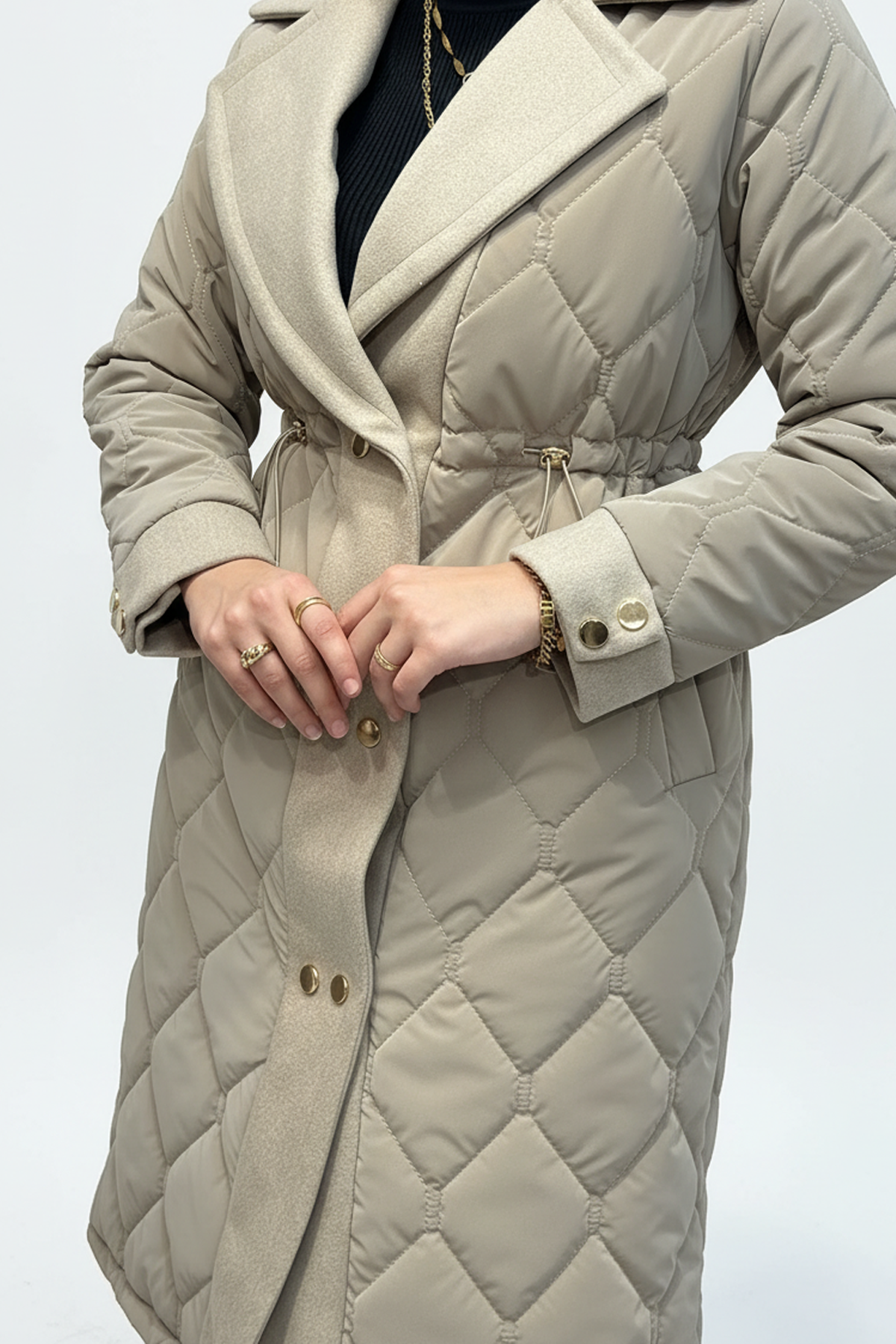 Kaşe Detaylı Kapitone Kaban Vizon