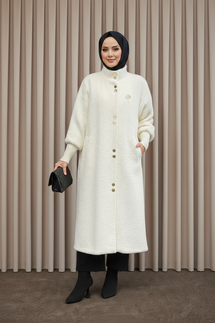 Özel Tasarım Gold Düğmeli Kaban Ekru